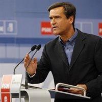 López Aguilar consigue el 50,4% de los votos frente a la lista oficial en Las Palmas de Gran Canaria