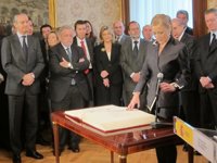 Policía y el gremio de joyeros, primeras citas en la agenda de la nueva delegada, Cristina Cifuentes