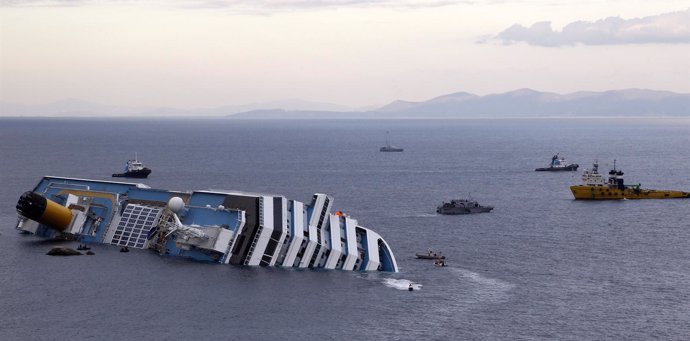 Crucero Naufragado  'Costa Concordia' , En Italia
