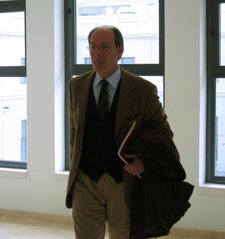 El Consejero De Medio Ambiente En Un Acto En La Universidad De Sevilla