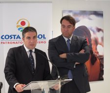 Presidente Y El Gerente Del Patronato De Turismo, Elías Bendodo Y Arturo Bernal