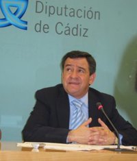 Loaiza (PP) critica que la Junta quiera "tirar a otro tejado la pelota de Visteon"