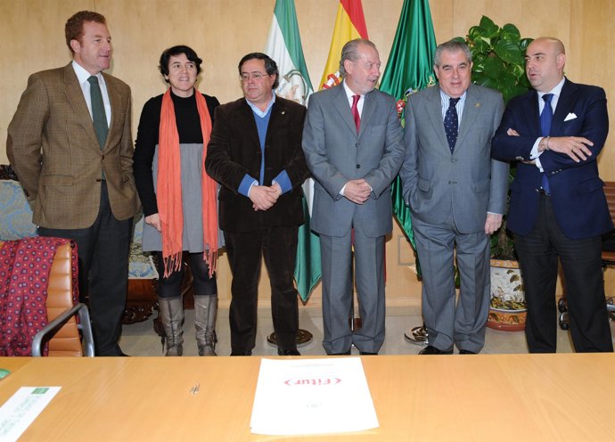 Villalobos, Díaz Morillo Y Empresarios Turísticos, Hoy En La Presentación