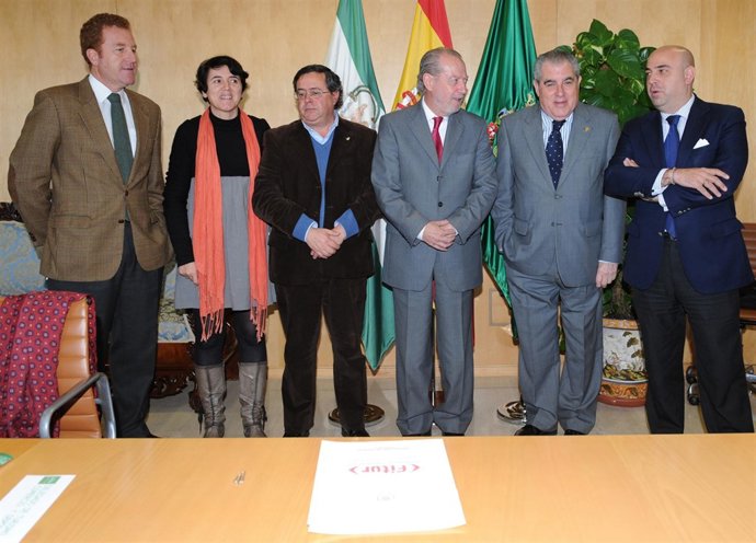 Villalobos, Díaz Morillo Y Empresarios Turísticos, Hoy En La Presentación