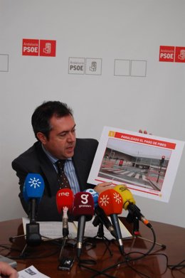 Espadas En Rueda De Prensa.