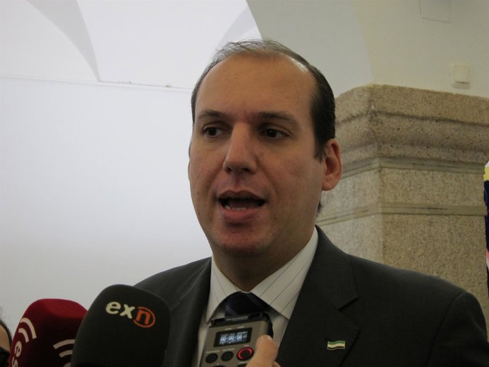 Luis Alfonso Hernández Carrón 