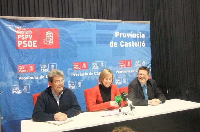 Navarro, Salvador Y Puig En Rueda De Prensa