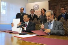Lantigua Y Hernández Ruipérez Firman El Convenio De Colaboración En Salamanca