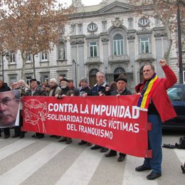 Manifestación De Apoyo A Baltasar Garzón