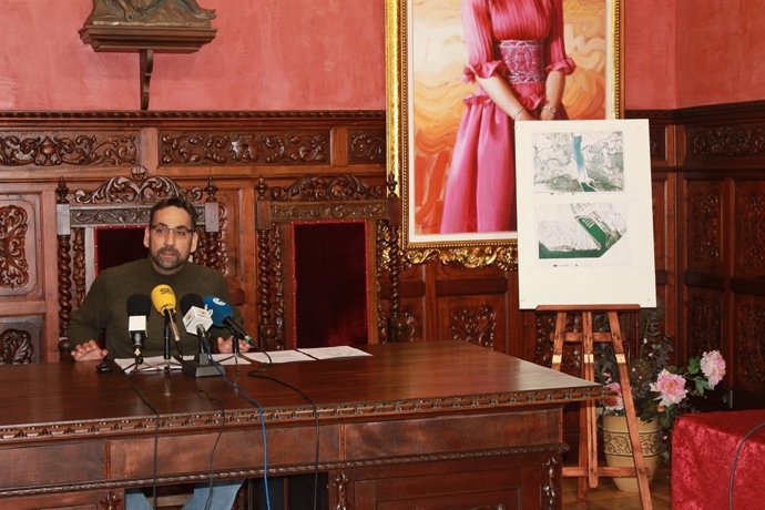 El Alcalde De Ayamonte (Huelva), Antonio Rodríguez Castillo (PSOE). 