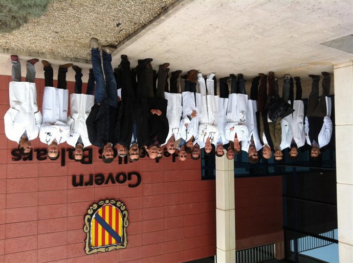 Concentración De Los Médicos En El Hospital Comarcal De Inca.