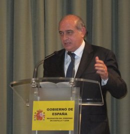 El Ministro Del Interior, Jorge Fernández Díaz
