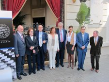 Jurado Del XL Premio Planeta. Carlos Pujol, el segundo a la derecha