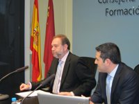 Educación establece una web donde los padres pueden seguir la evolución académica de sus hijos