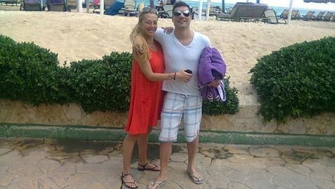 Belén Esteban Y Fran Álvarez Se Van De Vacaciones