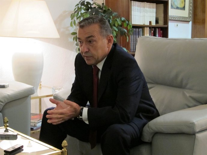 El Presidente De Canarias, Paulino Rivero