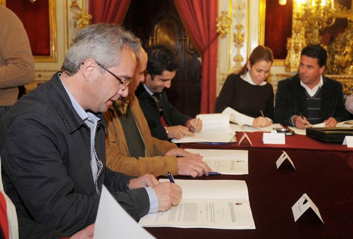 Diputación Firma Con 38 Ayuntamientos Gaditanos El Programa PECES