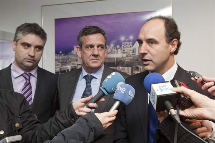 El Presidente De Cantabria, Ignacio Diego, En Su Visita A Dynasol