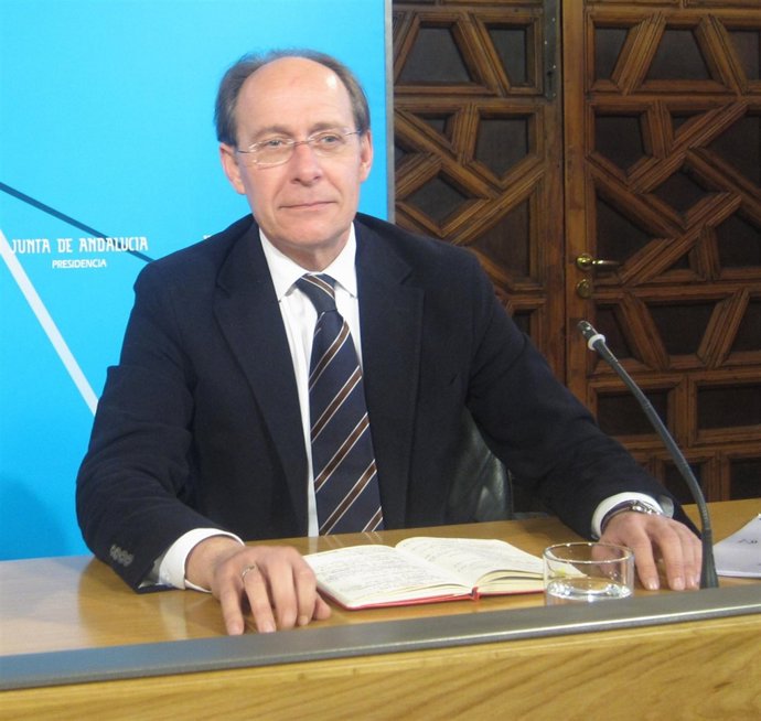 José Juan Díaz Trillo, Este Martes