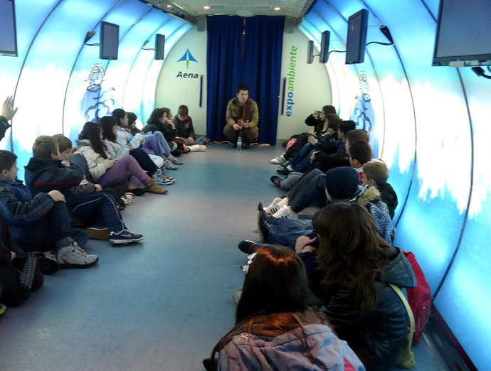 El Aeropuerto De Madrid Barajas Recibió Durante El Año Pasado Más De 15.000 Visi