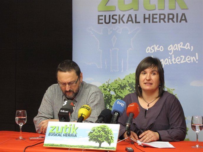 Ugarteburu Y Txelui Moreno