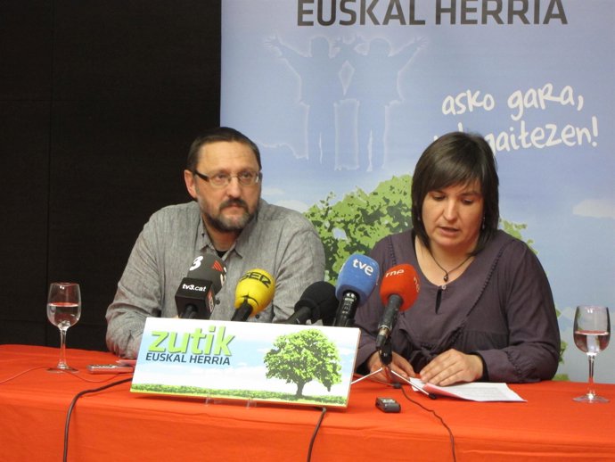 Ugarteburu Y Txelui Moreno