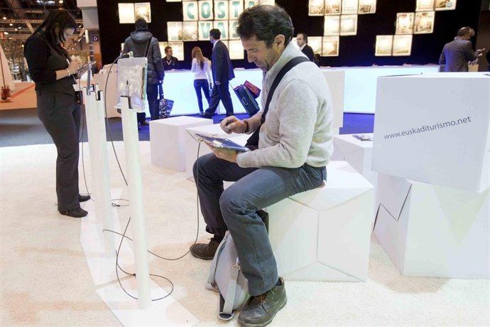 Usuario De Nuevas Tecnologías En Fitur