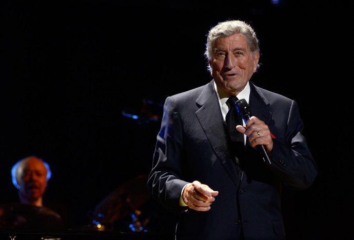Tony Bennet En Un Concierto