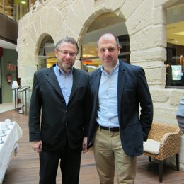 Julio Revuelta Y Miguel González De Legarra, Unión De PR Y Ciudadanos 