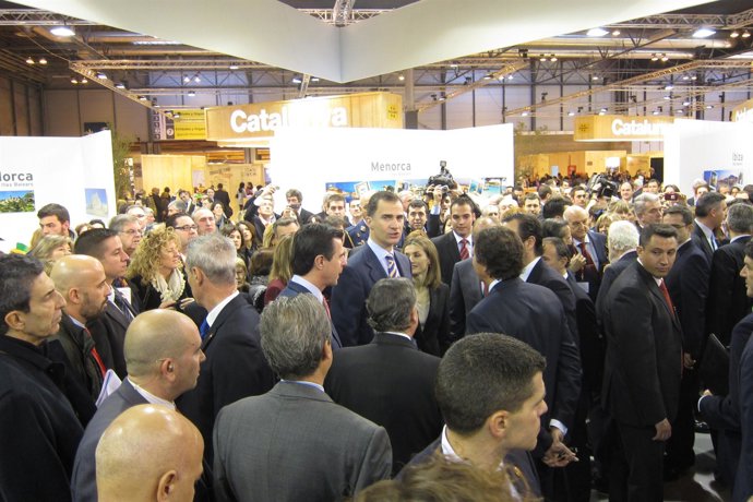 Los Príncipes En El Stand De Baleares De Fitur