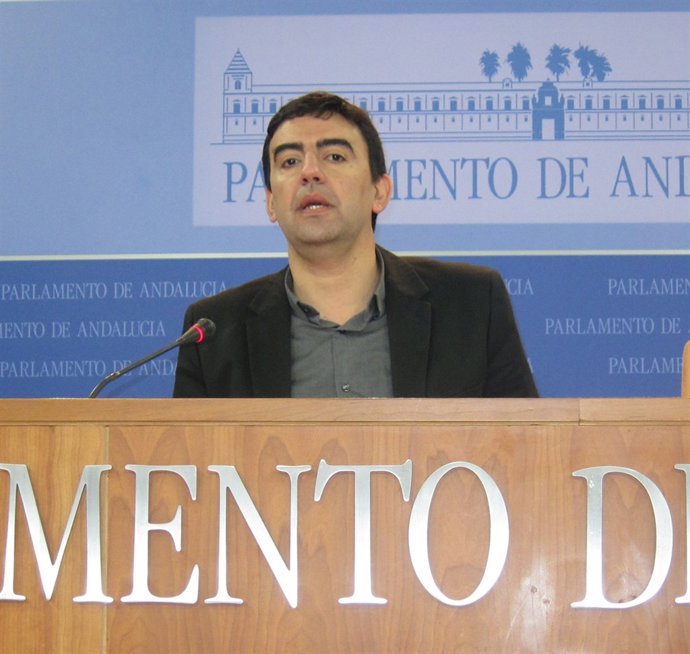 Mario Jiménez, Este Miércoles En Rueda De Prensa