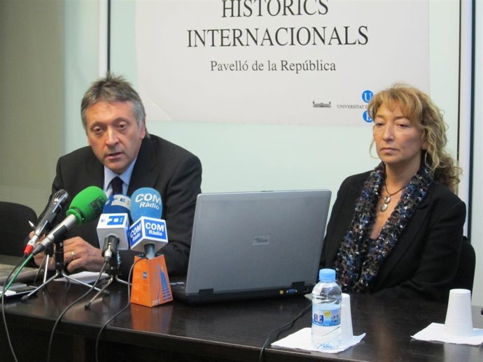 Exresponsable Del Siav Robert Manrique Y La Psicóloga Sara Bosch