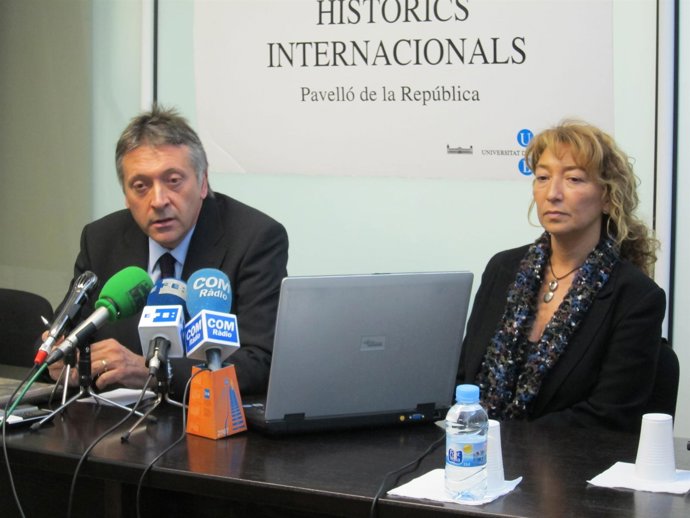 Exresponsable Del Siav Robert Manrique Y La Psicóloga Sara Bosch