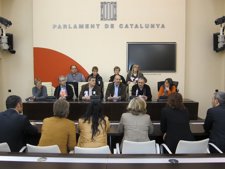 CC.OO. Y UGT Explican En El Parlament Su Oposición A Los Recortes
