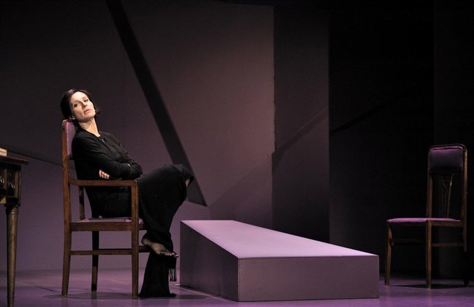 Cinco Horas Con Mario