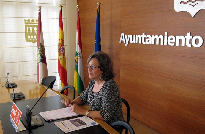 La Concejala Del PSOE Concha Arribas