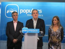 Ramis Y Otros Senadores