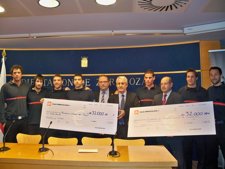 Entrega De Los Cheques A Las Dos Fundaciones