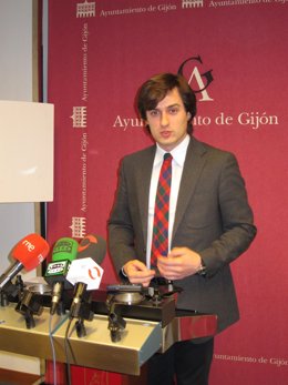 El Concejal Del PSOE José María Pérez