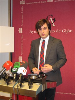 El Concejal Del PSOE José María Pérez