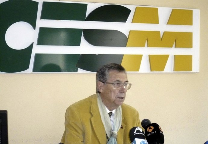 Secretario General, Patricio Martinez