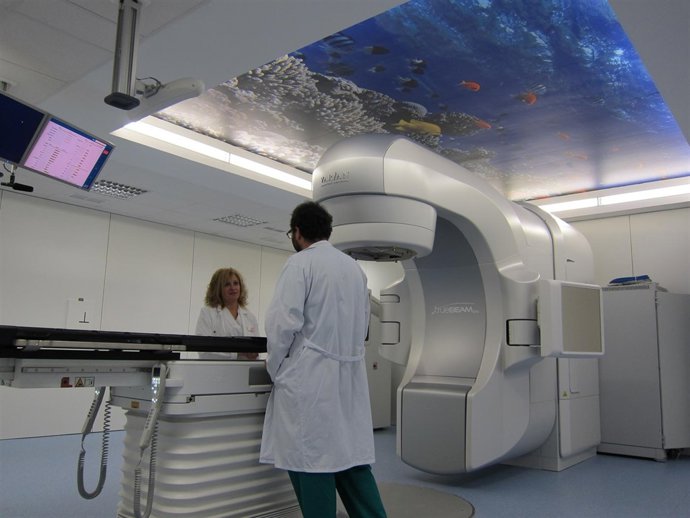 Nuevo Equipamiento De Oncología Radioterápica De La Fe 