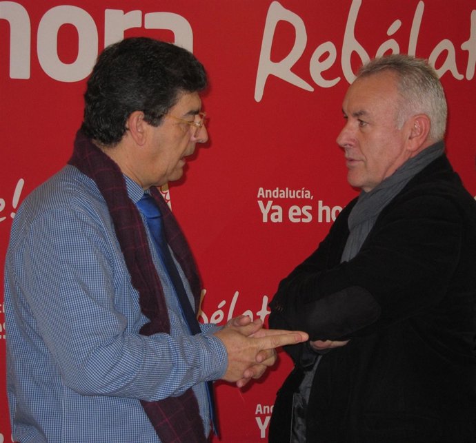El Coordinador Federal De IU, Cayo Lara, Junto A Diego Valderas. 