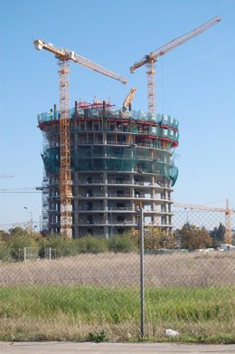 Avanzan Las Obras De La Torre Pelli.