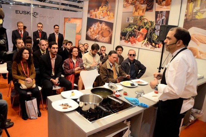 Stand De Cantabria En Fitur