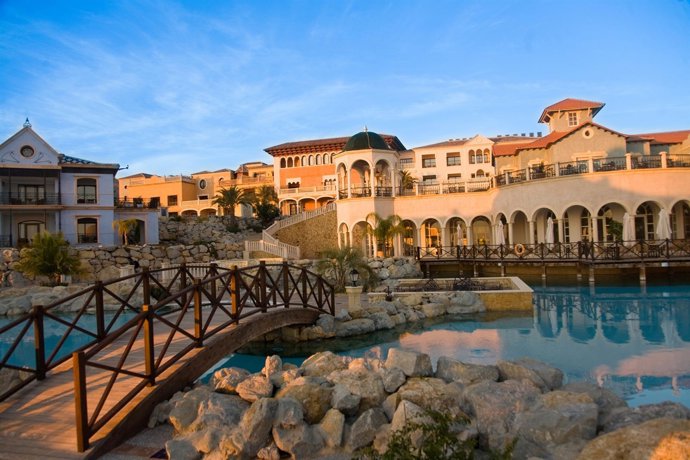 Meliá Hotels International Suma A Su Cartera El Complejo Villaitana