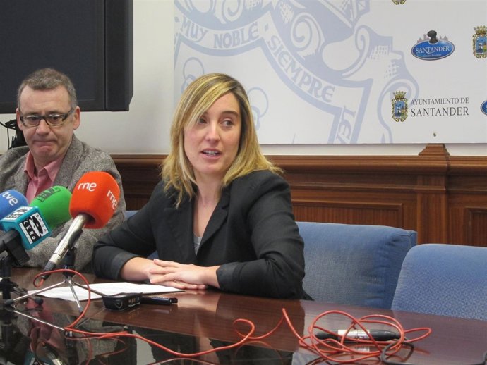 Eugenia Gómez De Diego, Secretaria General Del PSOE De Santander