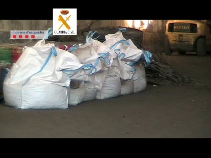 Metal Recuperado En La Operación De Mossos Y Guardia Civil