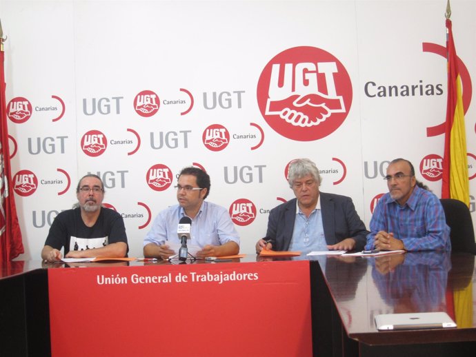 Secretario UGT Canarias, Gustavo Santana, Y Caco Senante, En El Centro