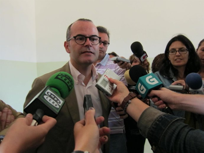 El Conselleiro De Educación, Jesús Vázquez